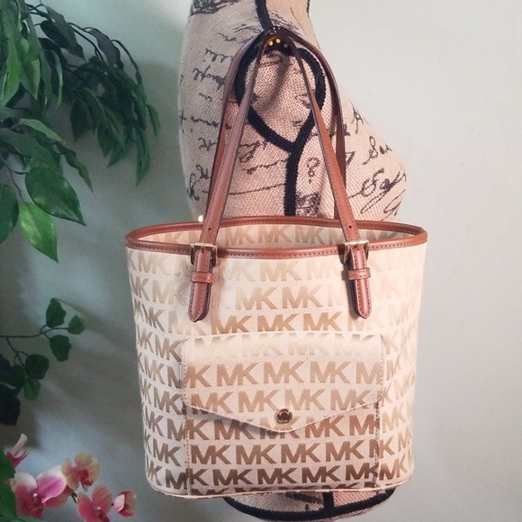 Michael Kors Handbags - Michael Kors 3 Compartments 2in1 LeatherCanvas/Wal